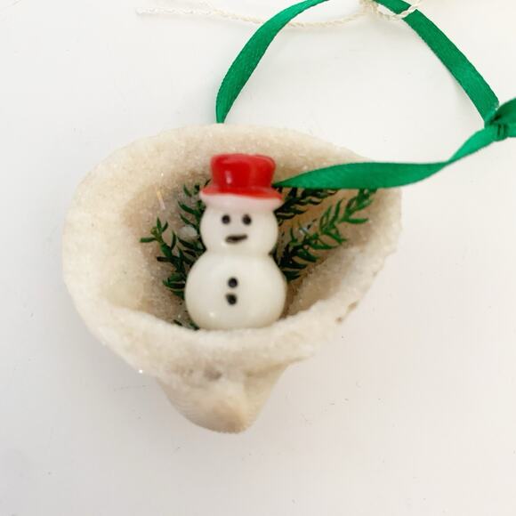 Vintage Sea Shell Diorama Christmas Ornament Set of 3 Handmade Hanging Kitsch - Picture 3 of 9